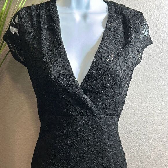 #243 La Scala Beautiful black lace with sequence, special occasion dress M - Picture 2 of 12